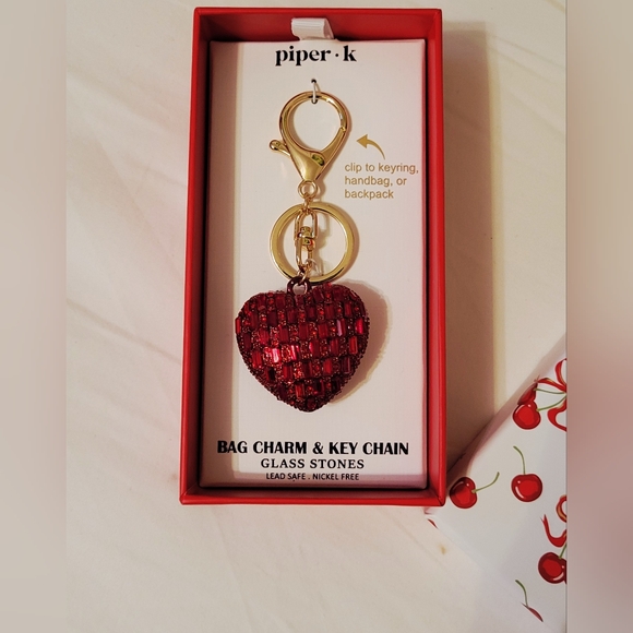 Viral TikTok Piper K Big Red Heart Glass Stone Bag Charm and Key Chain NWT NIB - Picture 5 of 8